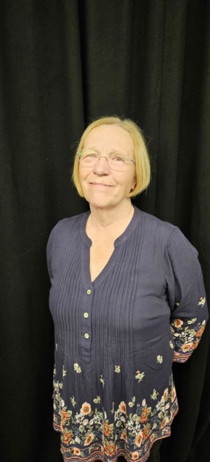 Robyn Davies MBE, Musical Director